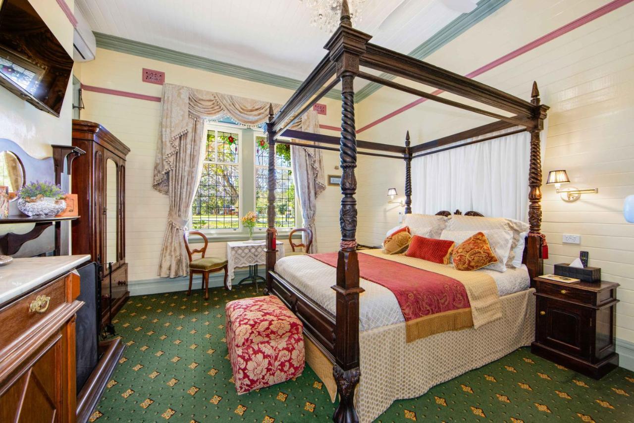 The Old Bank Gladstone Licensed Restaurant & Boutique Accommodation Hat Head Exteriör bild