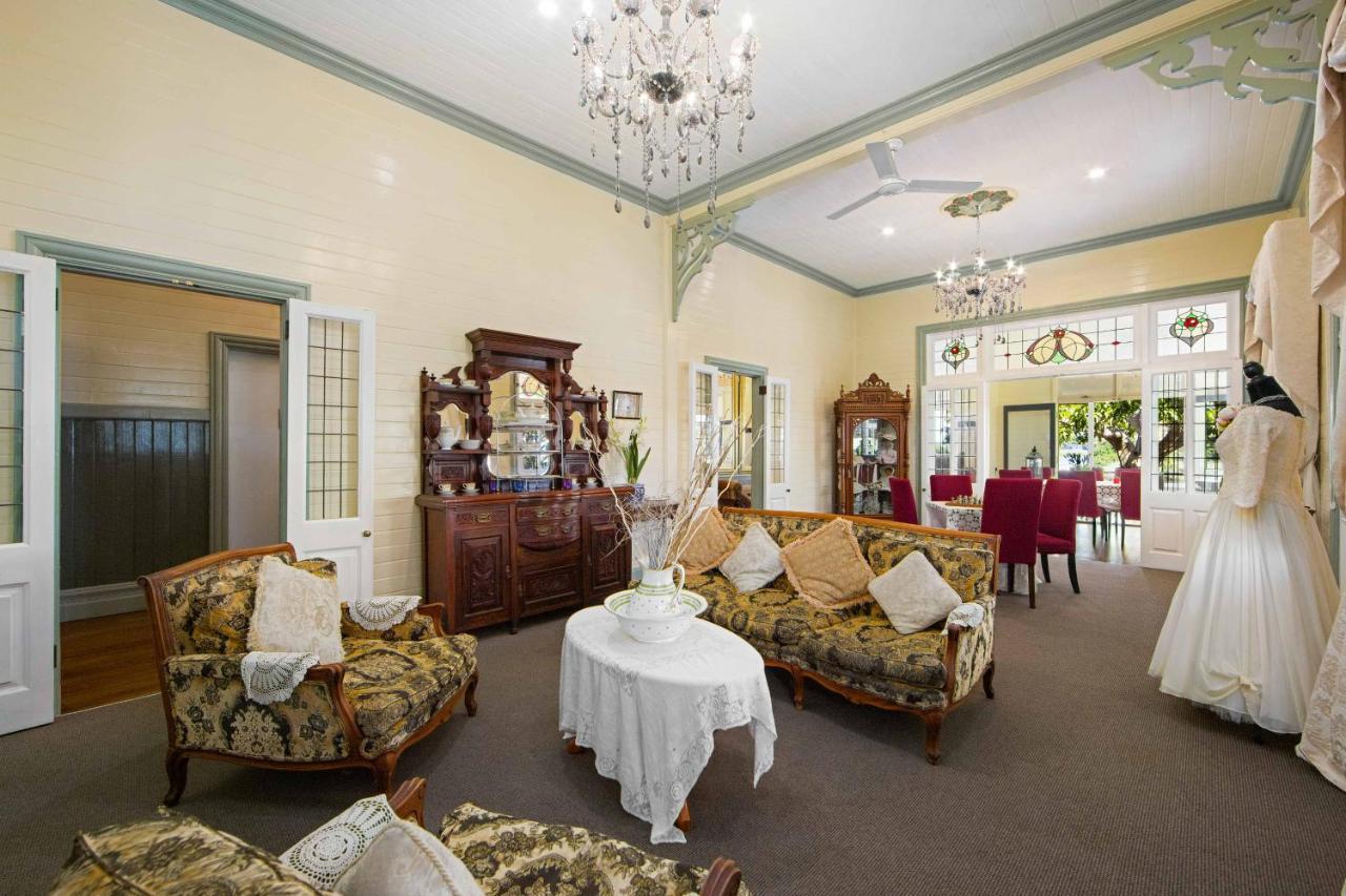 The Old Bank Gladstone Licensed Restaurant & Boutique Accommodation Hat Head Exteriör bild